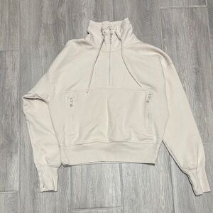 Old Navy Women's Light Beige Turtleneck Pullover